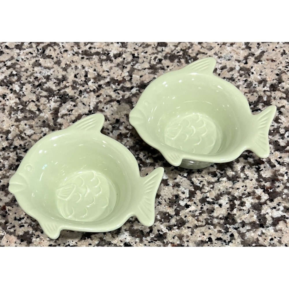 Set Of 2 Chantal‎ Fish Shaped Bowls Green Stoneware Ramekin 91-FSB-B7 1.5 Cups